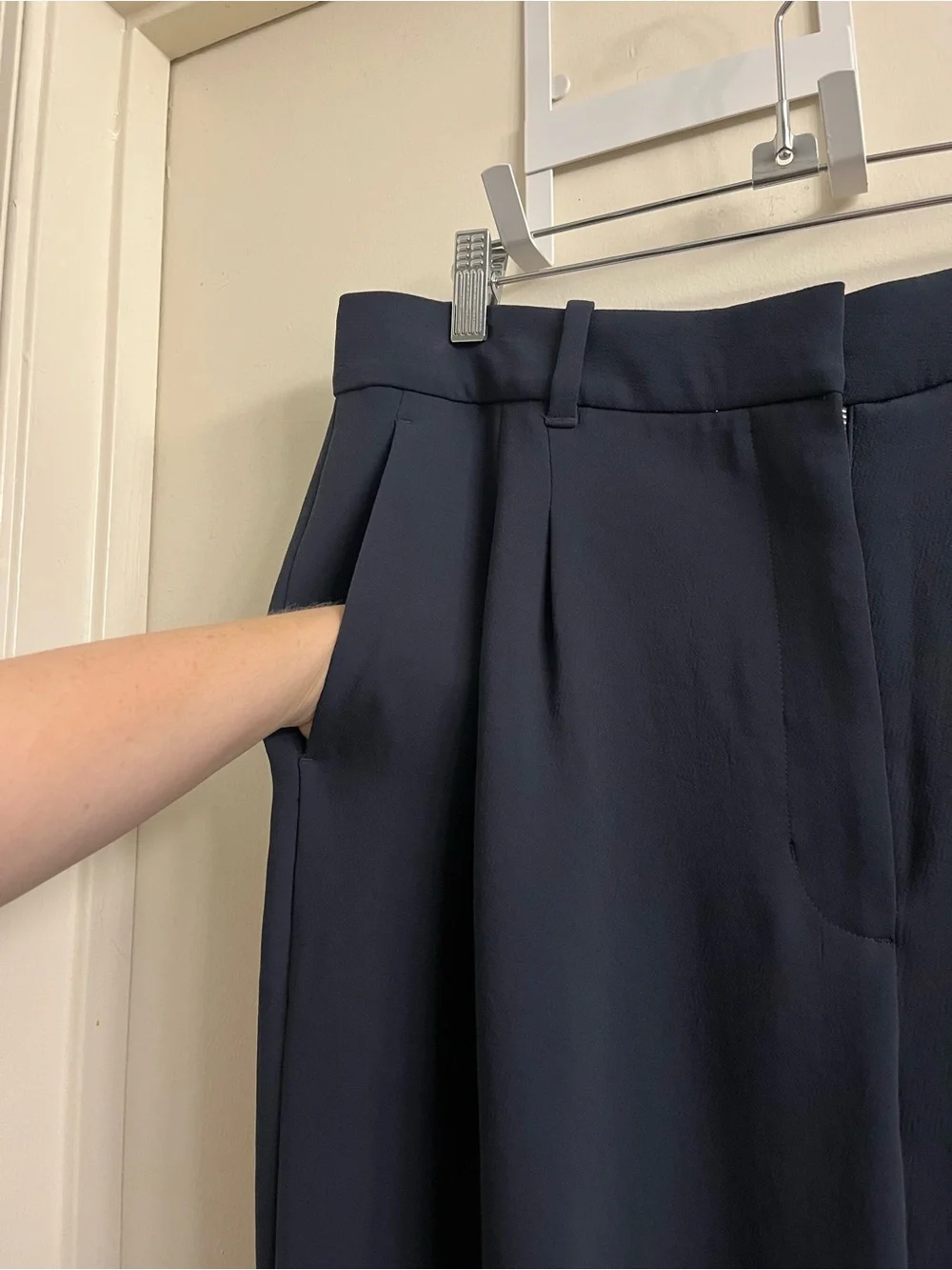Aritzia effortless pant